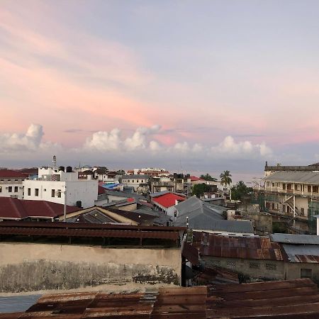 Mlango Paje House Bed & Breakfast ภายนอก รูปภาพ